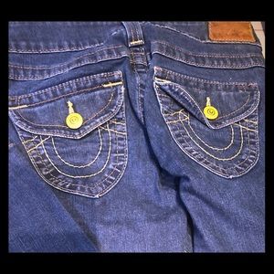 Women’s size 6 blue wash True Religion jeans